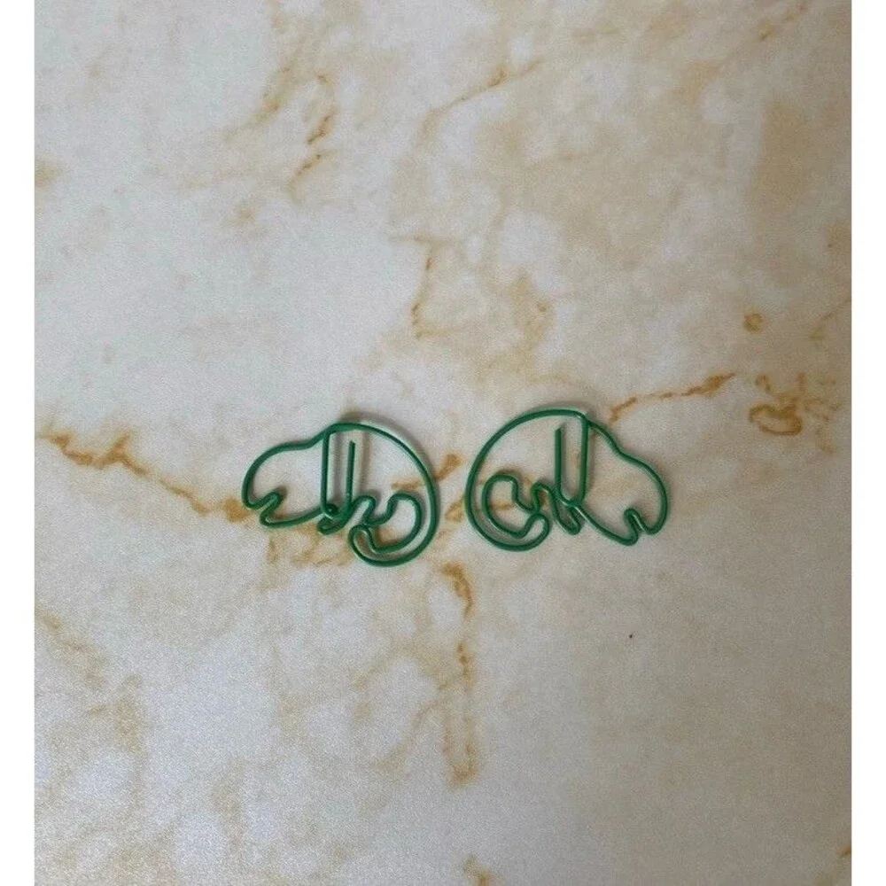 2 Chameleon green paper clips